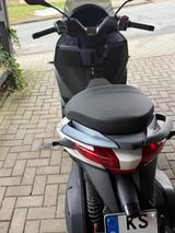Piaggio MP3 300 HPE - PIAGGIO MP3