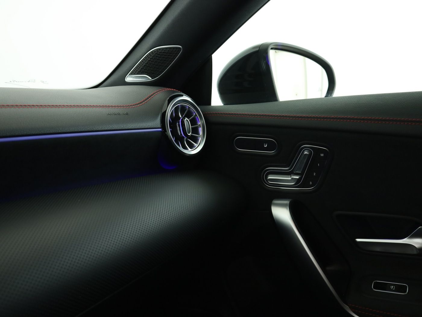 Mercedes-Benz CLA 35 AMG 4M LED Burmester Memory Night Kamera foto 16