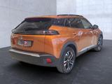 Peugeot 2008 e- Allure Pack Bluetooth Navi LED Klima - mit Elektro-Antrieb: Orange, Geländewagen