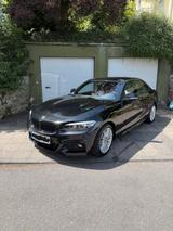 BMW 220i Coupé M-Paket / HK / 2. Hand - BMW 220 in Stuttgart