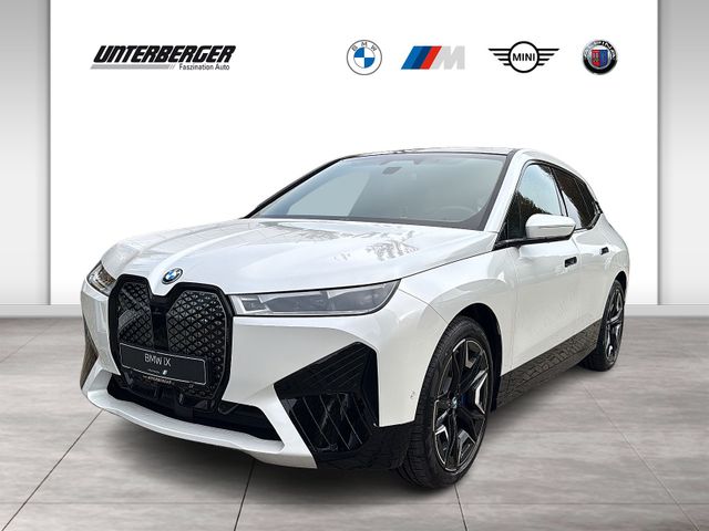 BMW iX xDrive50 M Sport DA Prof HUD Pano AHK Laser