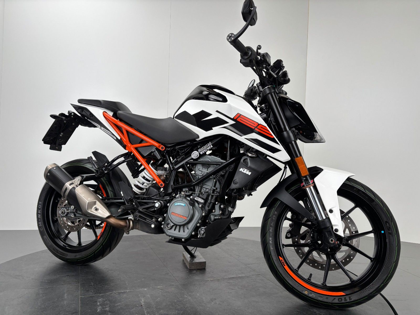 Fahrzeugabbildung KTM DUKE 125 *SERVICE NEU *KURZES HECK