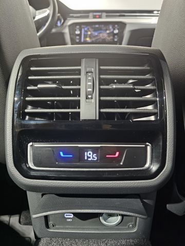 Volkswagen Passat 4Motion Sport Led Navi Leder AHK Kamera foto 20