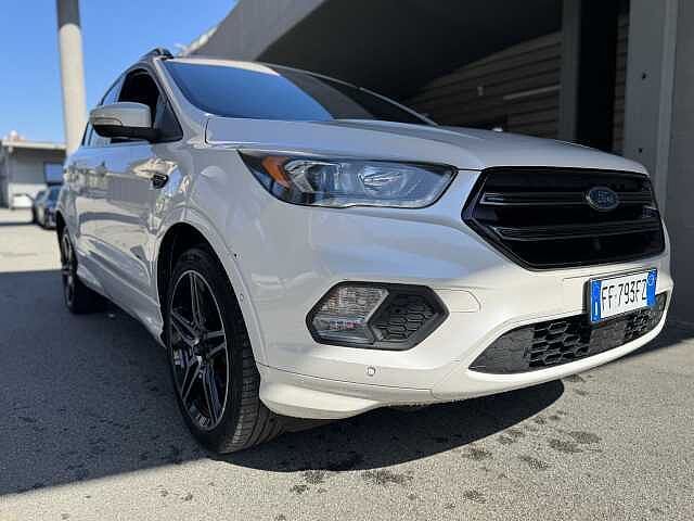 Ford Kuga 2.0 TDCI 150 CV S&S 4WD Powershift ST-