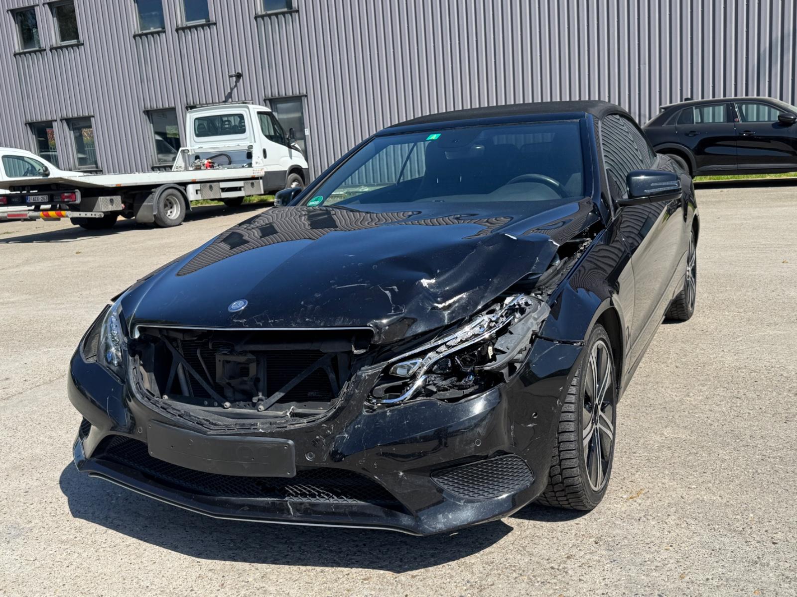 Mercedes-Benz E 250 Cabriolet AVANTGARDE FACELIFT HARMAN KARDO