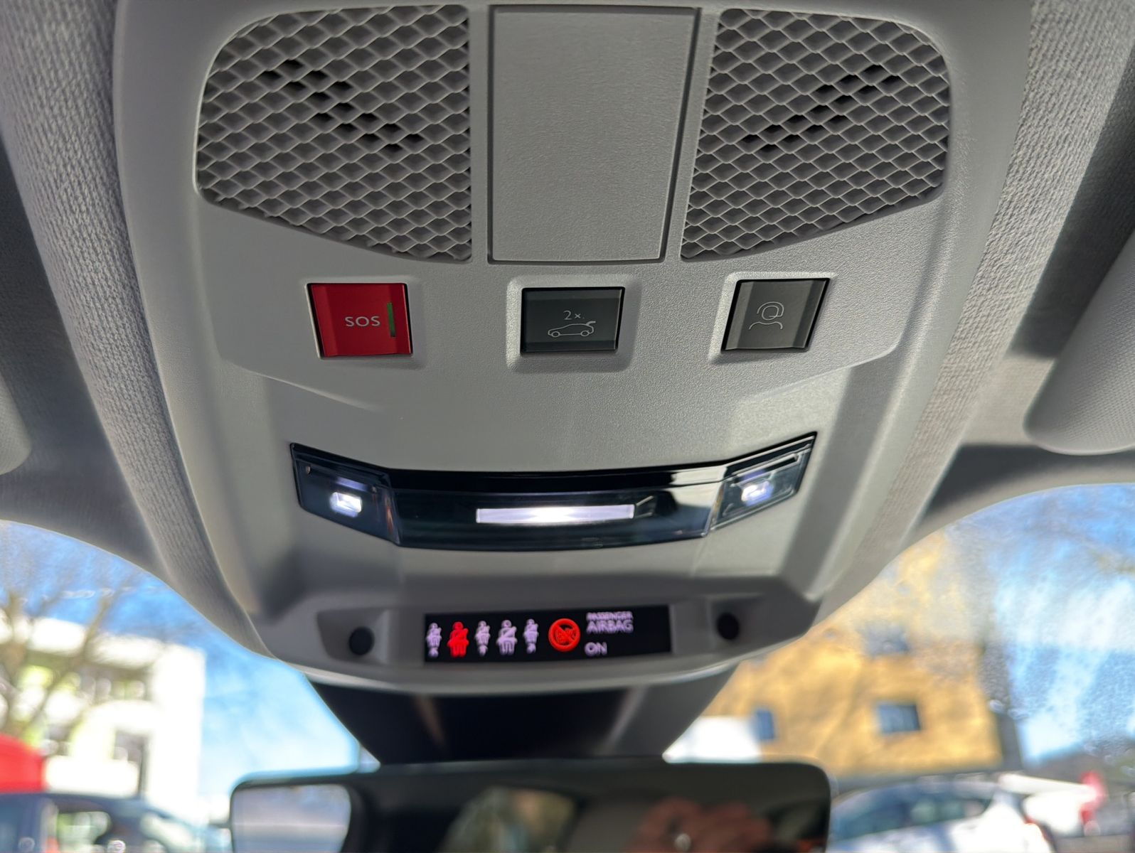 Fahrzeugabbildung Fiat 600 Hybrid La Prima + Navigation System