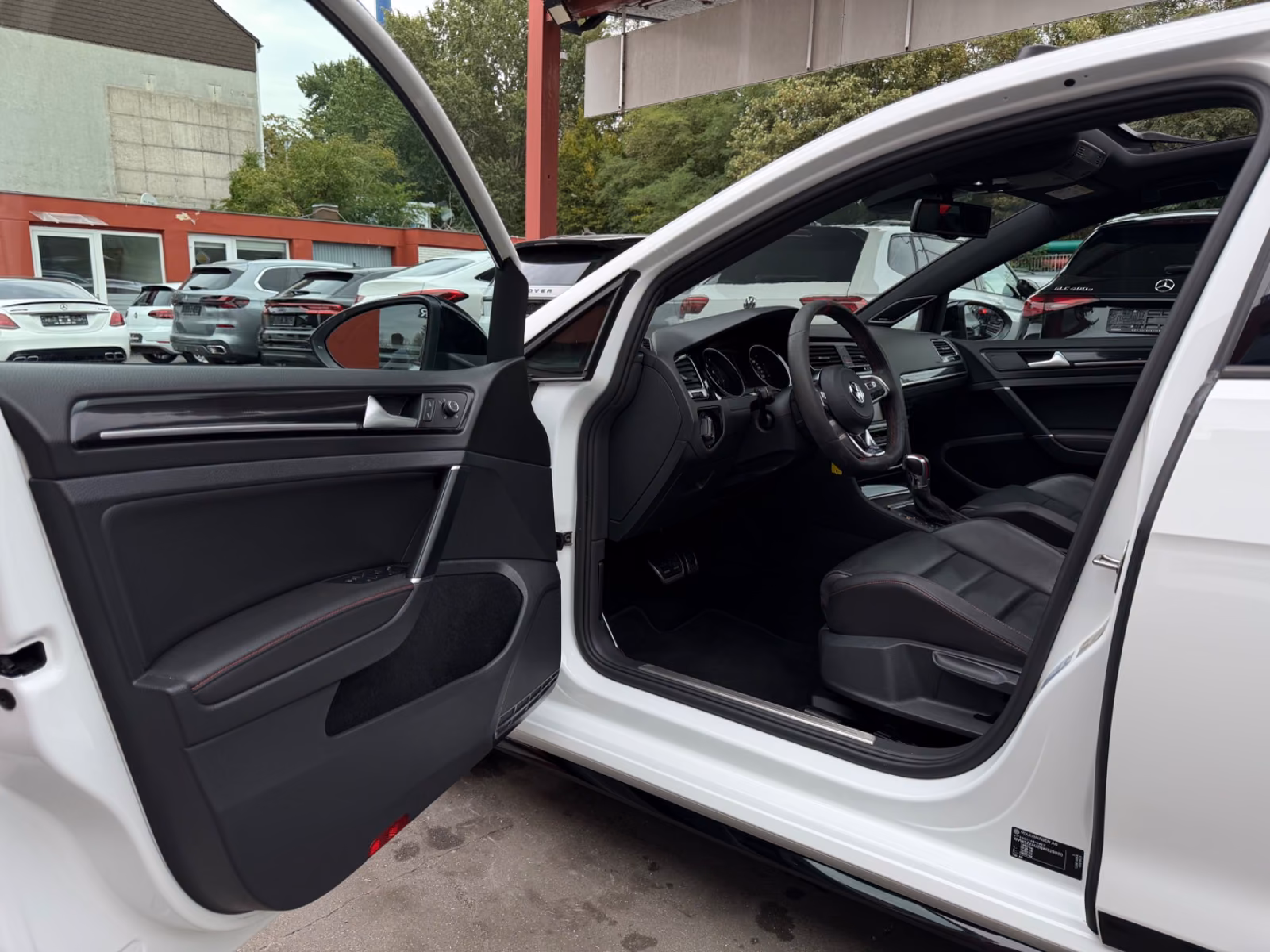 Volkswagen Golf VII Lim. GTI Clubsport*DYNAUDIO*PANO*LEDER*