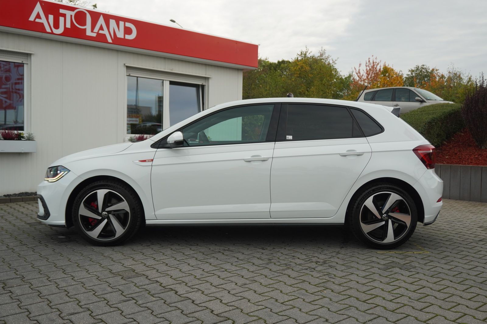 Volkswagen Polo 2.0 TSI GTI DSG Navi Sitzheizung LED ACC imagem 3