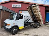 Mercedes-Benz Vario 818 D Abrollkipper mit Container - Mercedes-Benz Kühlkoffer Vari