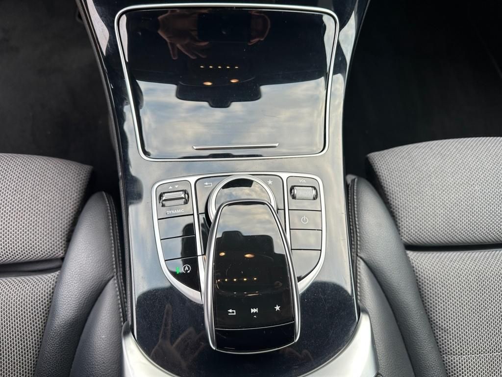 Fahrzeugabbildung Mercedes-Benz C 220 dT Avantg. Totwi. SDHZ LED SHZ KeyLess KAM