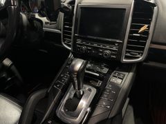 PORSCHE Cayenne S Diesel 8xBereift|Bose|Luftfahrwerk