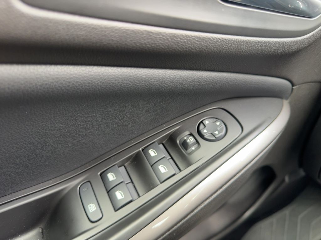 Fahrzeugabbildung Opel Grandland GS, AUTOMATIK, NAVI, RÜCKFAHRK.