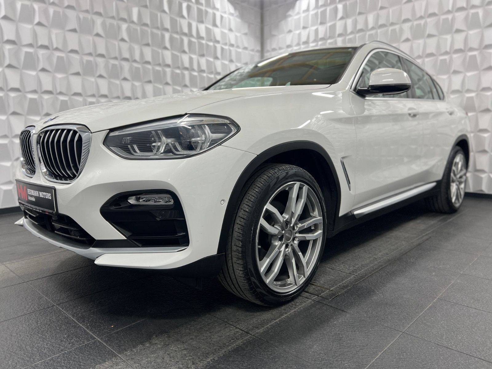 BMW X4 xDrive 20 i MHEV xLine/AHK/LED/ACC/HUD