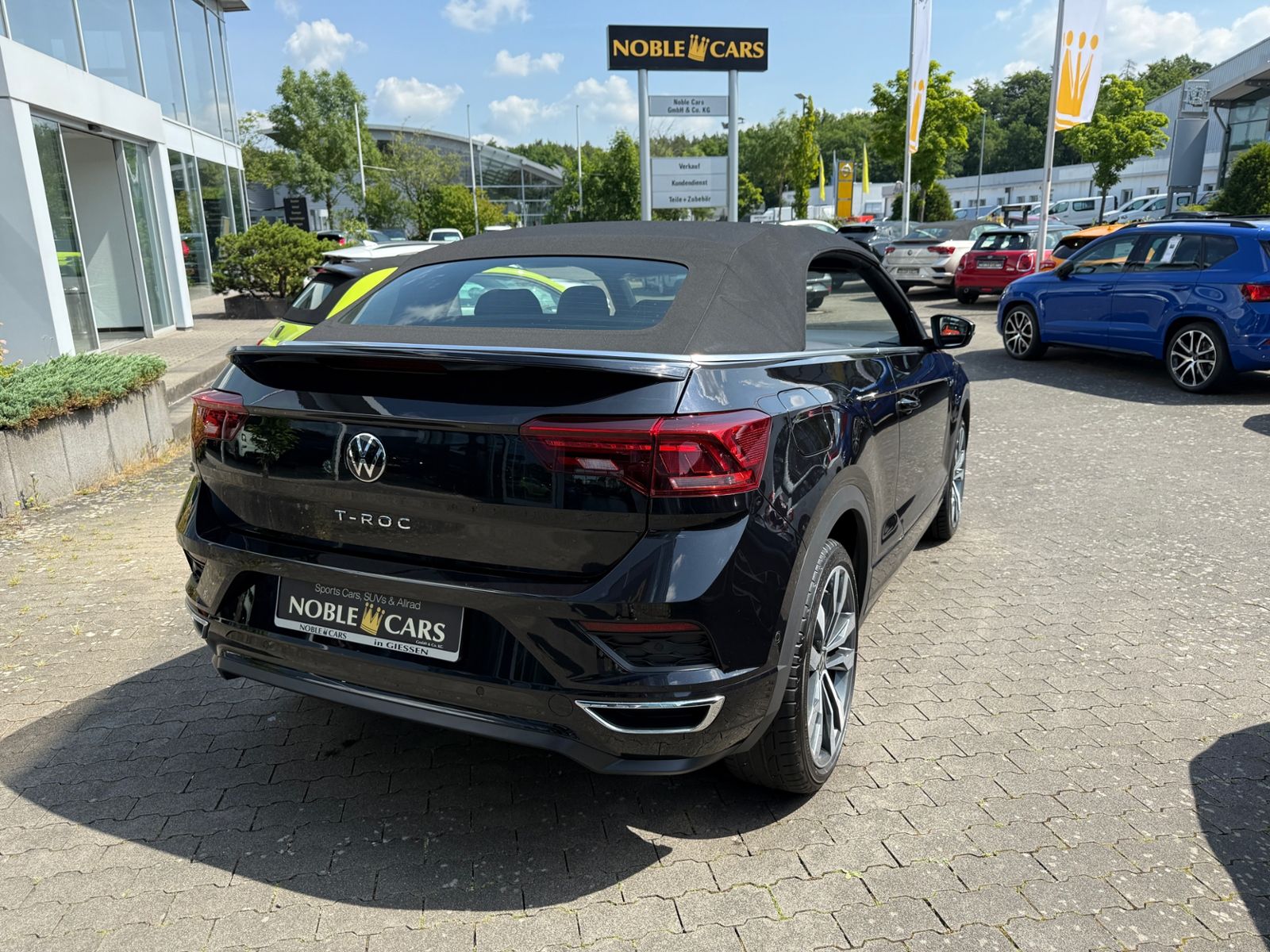 Fahrzeugabbildung Volkswagen T-Roc Cabriolet R-Line AHK LED NAVI ALU