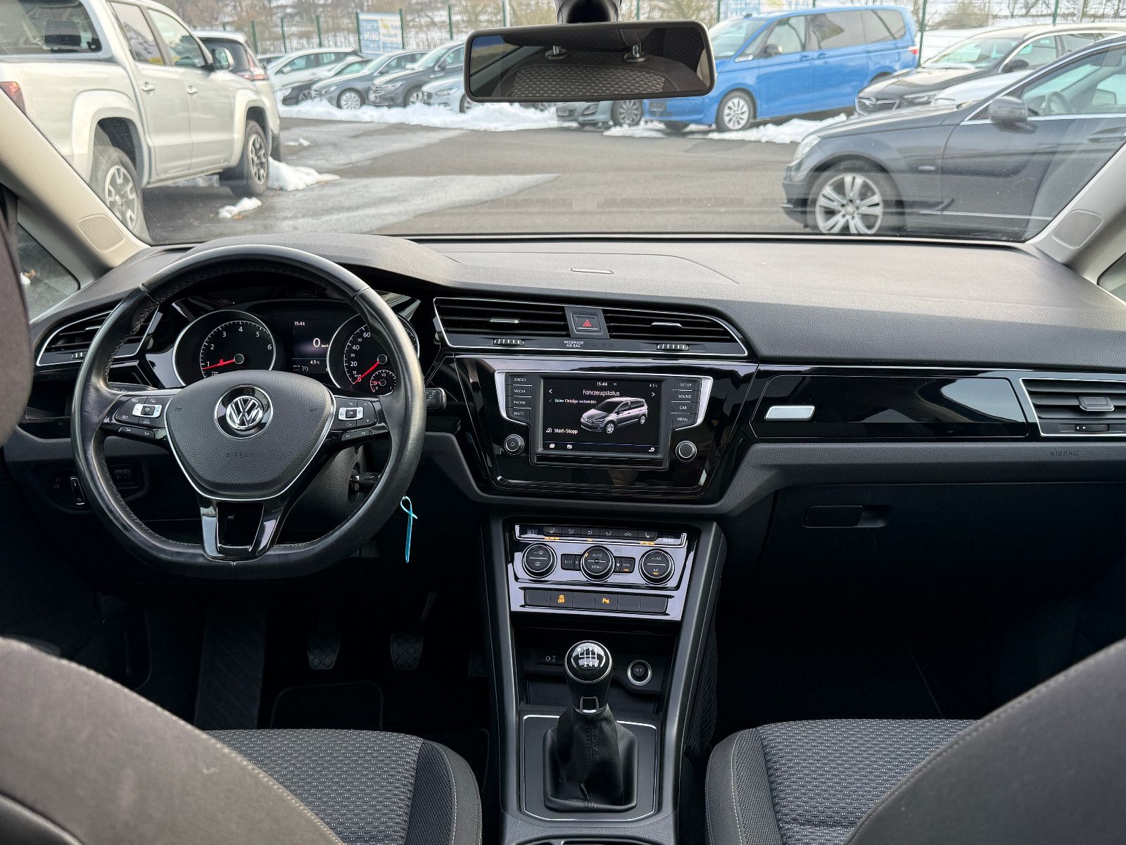 Fahrzeugabbildung Volkswagen Touran Comfortline ALLSTAR TSI ACC AHK Pano SHZ