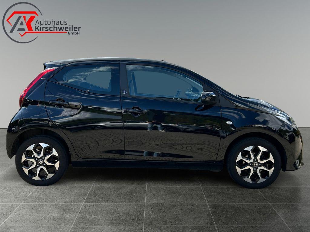 Toyota Aygo X Aygo x-play Team Deutschland, миниатюра 6
