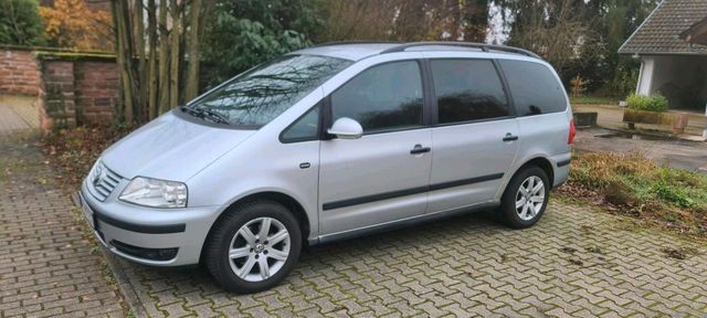 Volkswagen Sharan 1.9 Diesel 131 Ps mit Tü...