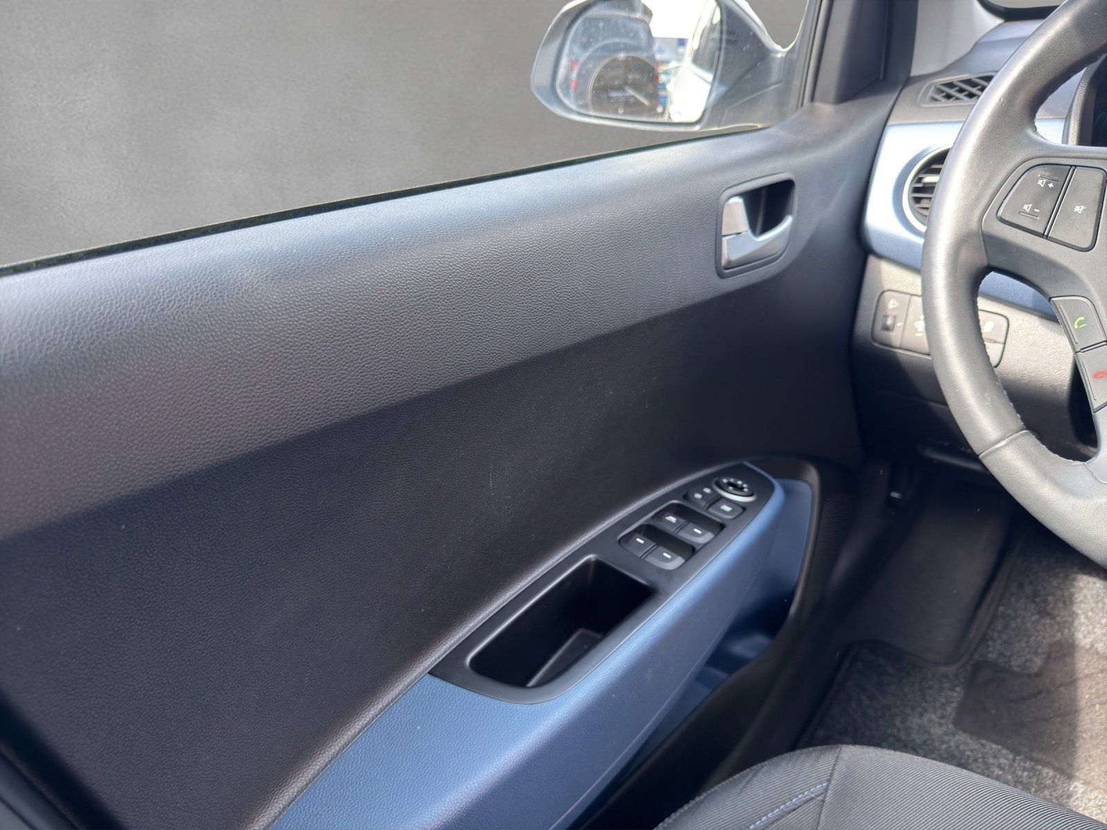 Fahrzeugabbildung Hyundai i10 1.2 Sytle el. SD Glas Sitzh. Automatik Klima