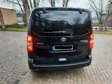 Toyota Proace (Verso) 2,0-l-D-4D 130kW L1 Family Co... - Toyota Proace (Verso): 8 Sitzer