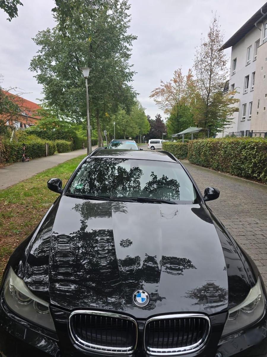 BMW 318 2010 — двигун 143 HP (105kW)