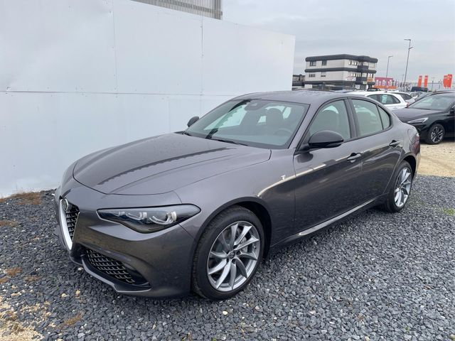 Alfa Romeo Giulia Ti AWD AUT NAVI ACC BSD 2.2 Multijet 2...