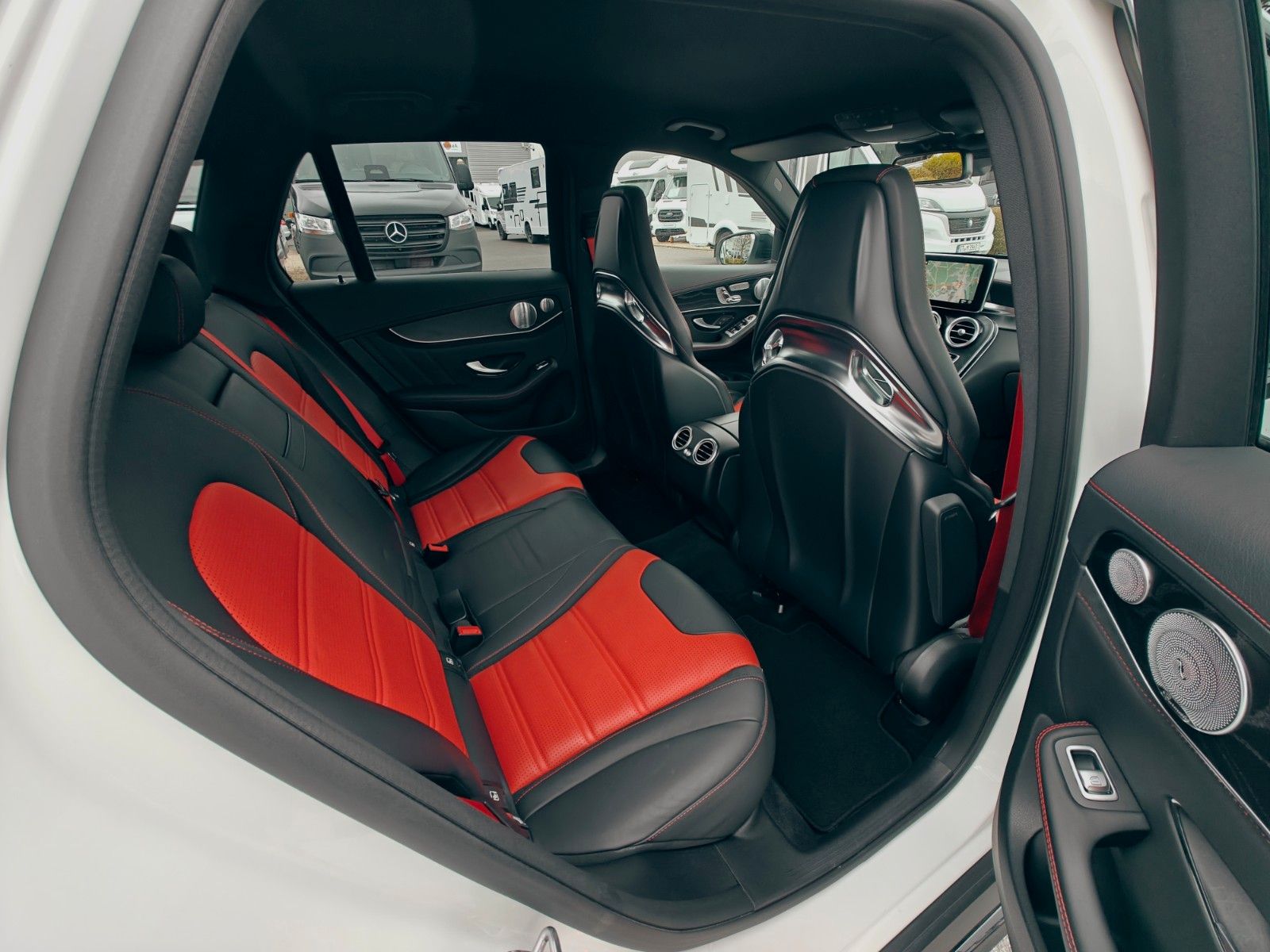 Fahrzeugabbildung Mercedes-Benz GLC 63 AMG 4Matic+, Burmester, Schalensitze, 360