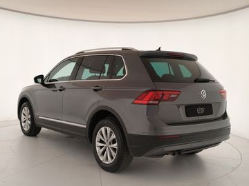 Volkswagen Tiguan - 6