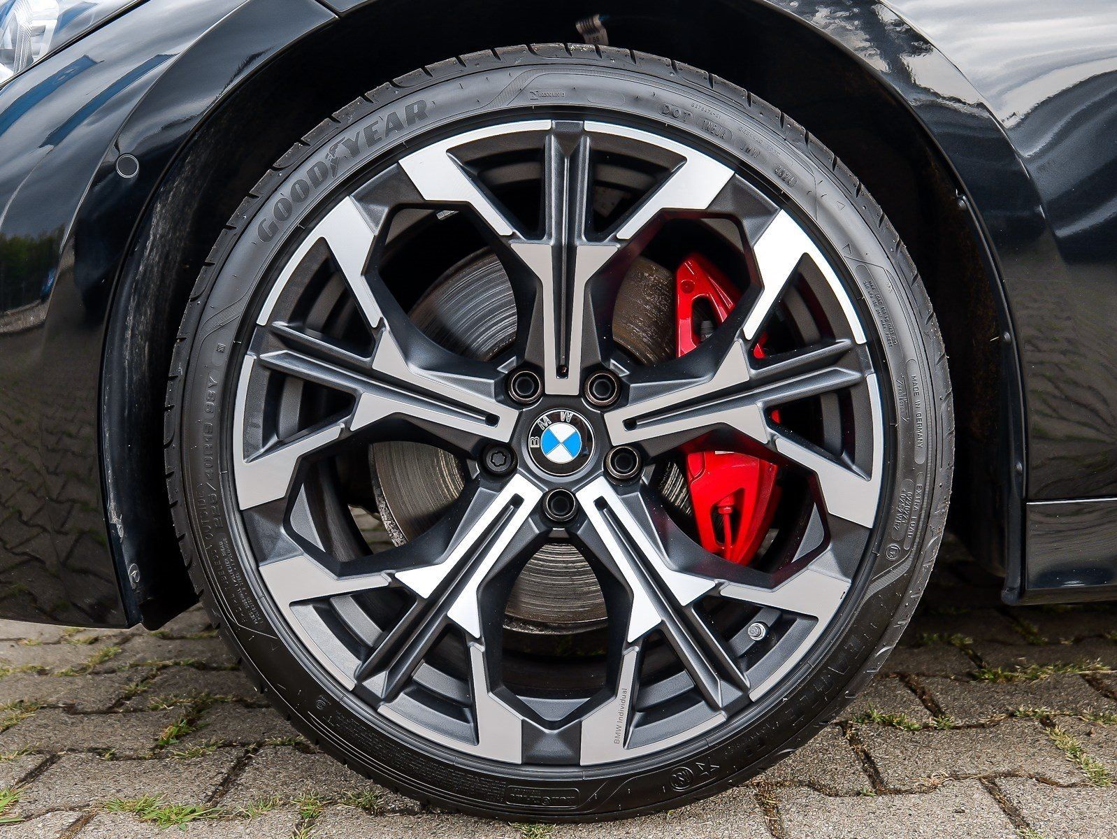 BMW 330 - Bild 4