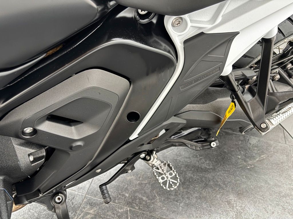 Fahrzeugabbildung BMW R1300 GS *WENIG KILOMETER *1. HAND