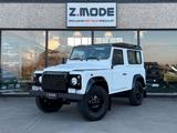 Land Rover Defender 90 2.2 TD4 Station Wagon N1 - Land Rover Defender: 2.4