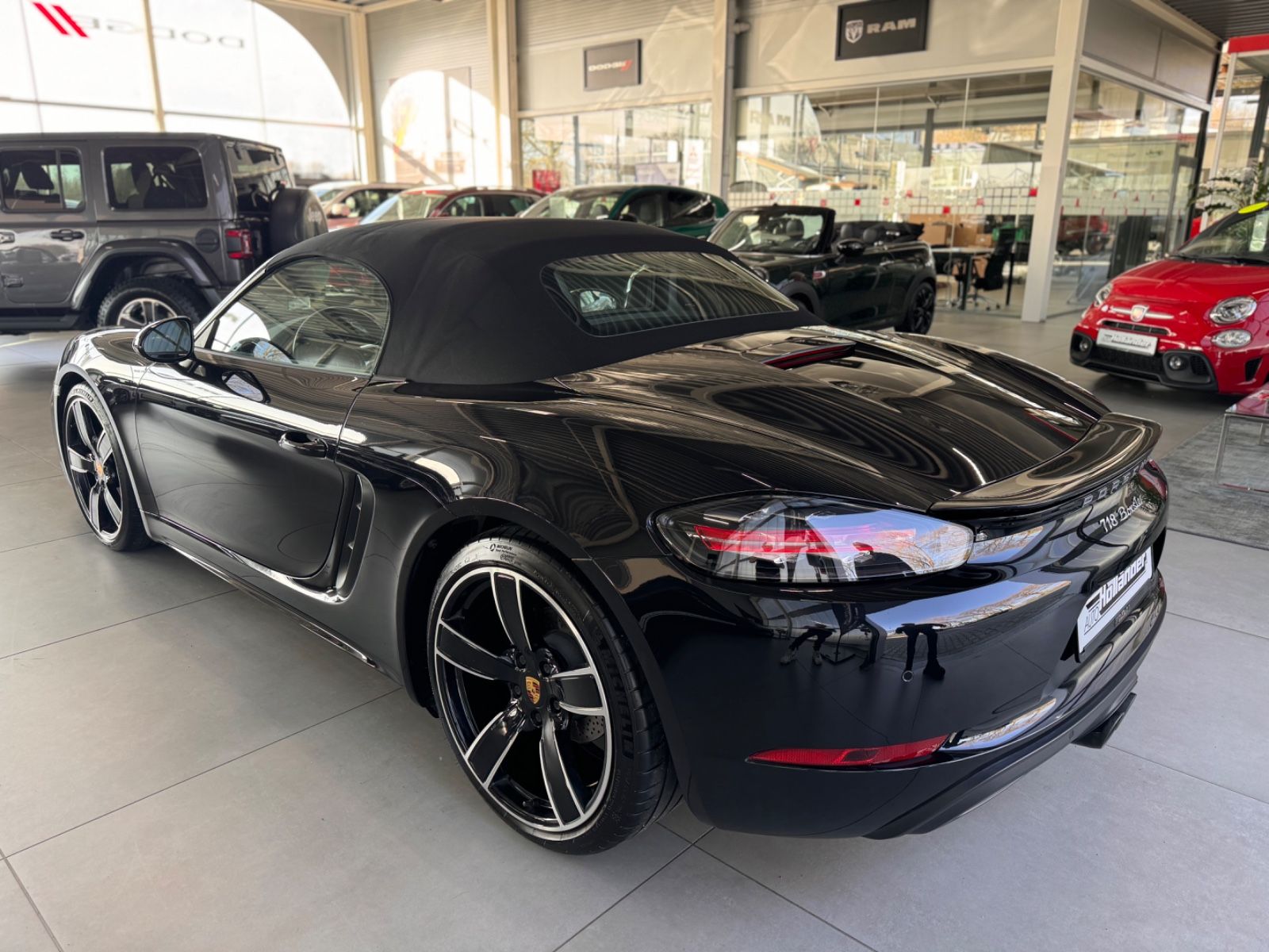 Fahrzeugabbildung Porsche 718 Boxster 2.0 "Bi-Xenon PASM Sport-Auspuff"
