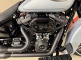 Harley-Davidson FLHCS Heritage Classic "El Curioso" *Chicano*J&H - HARLEY-DAVIDSON MOTORRAD
