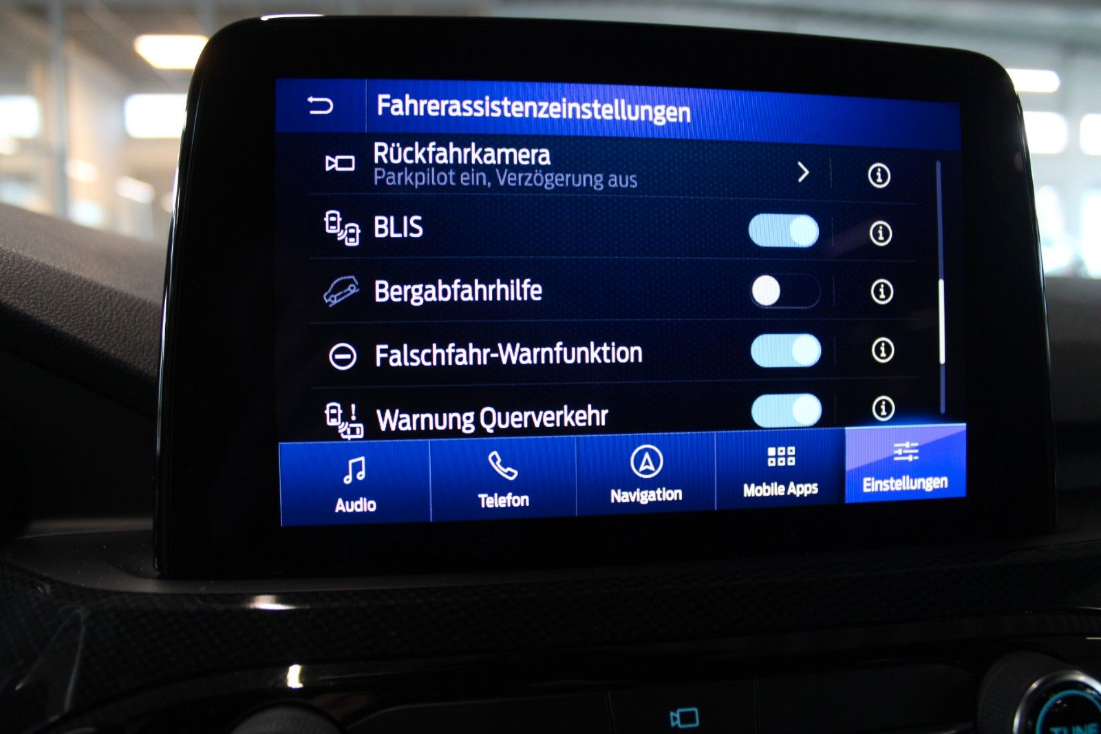 Fahrzeugabbildung Ford Kuga 2.5 PHEV ST-Line Aut. NAVI CAM WinterPaket