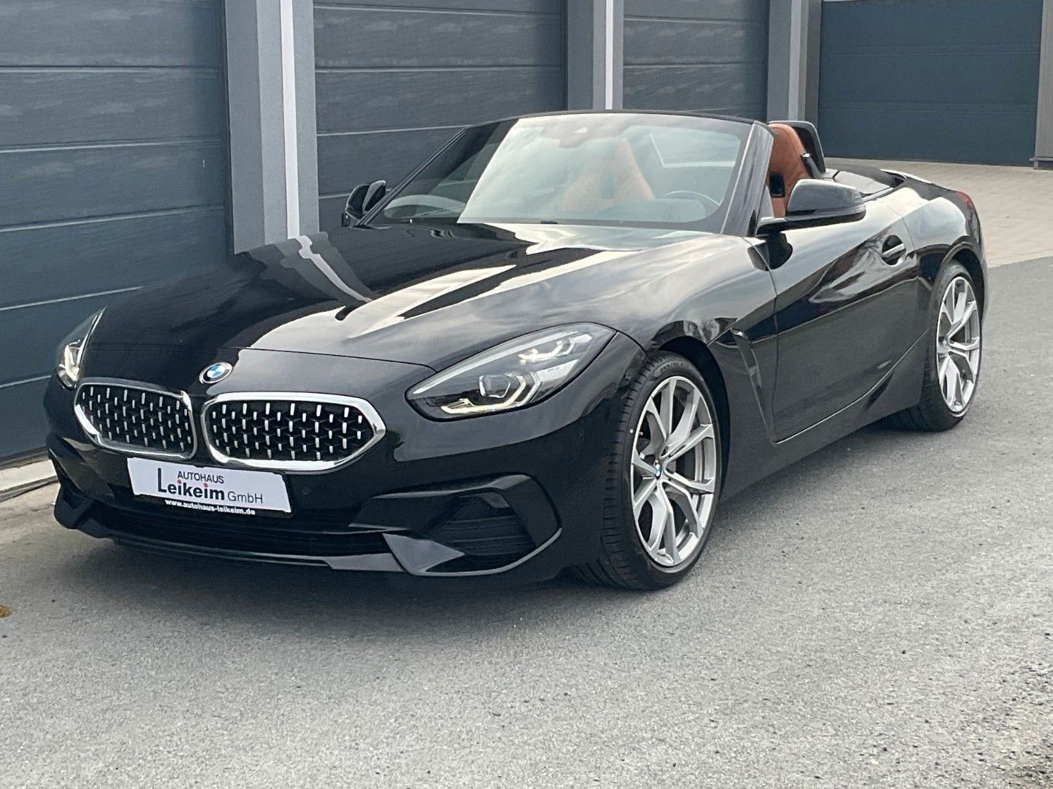 Gebrauchtwagen BMW Z4 Z4 2,0 i Sport Line * Open Air * HeadUp * Harman in Marktzeuln