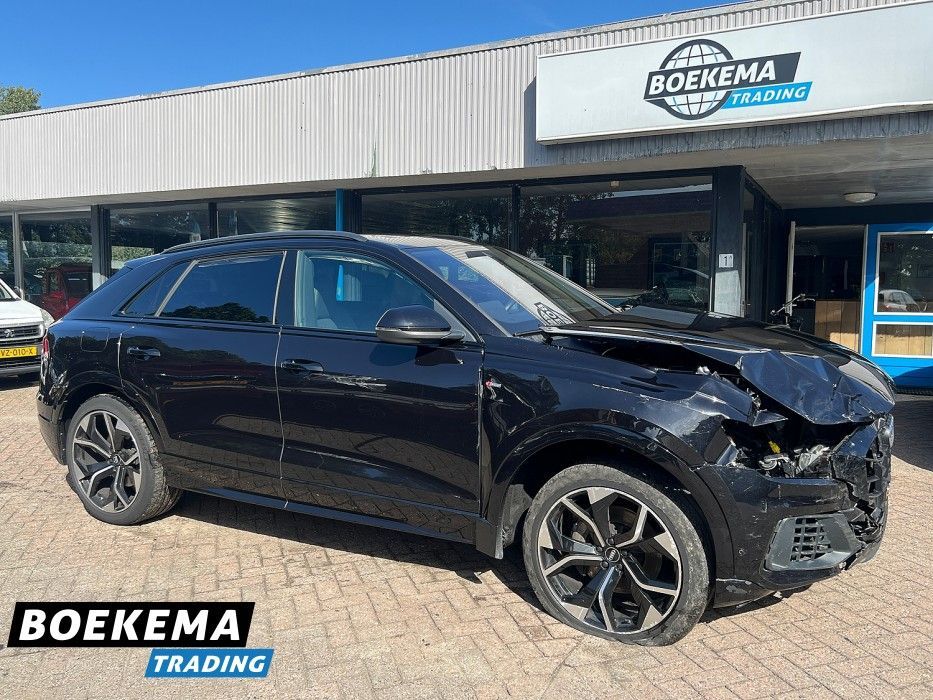 Image of Audi Q8