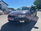 Skoda Superb Combi Elegance/Xenon/AHK - Skoda Superb Elegance mit Benzin-Antrieb