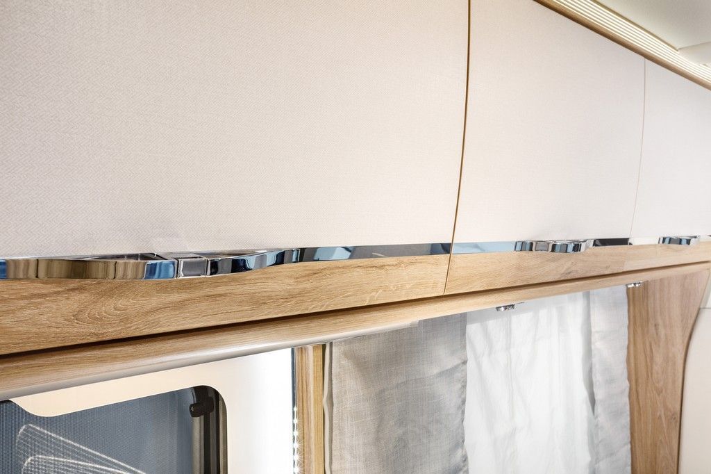 Fahrzeugabbildung Eura Mobil Profila T 695 EB *Black November Preis*