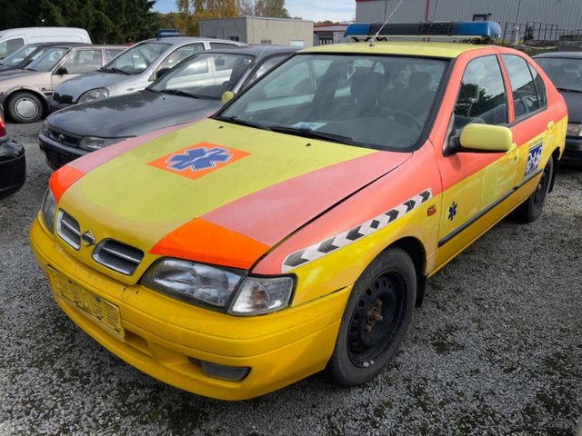 Nissan Primera 2.0 AMBULANCE KLIMAANLAGE