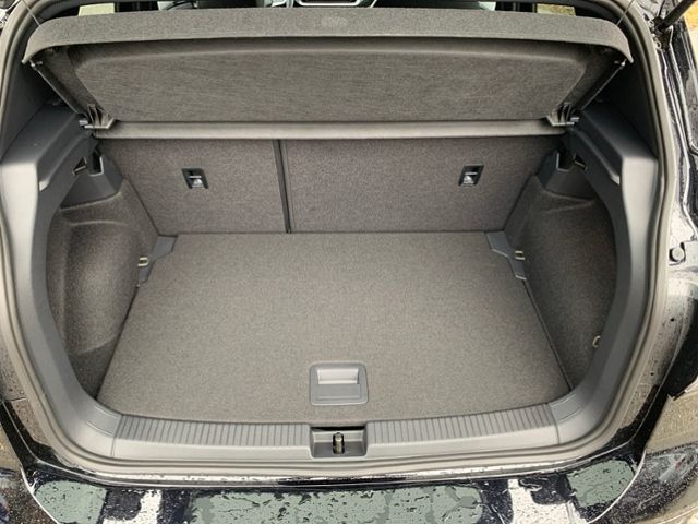 Fahrzeugabbildung Volkswagen T-Cross 1.5 TSI DSG R-LINE BLACK STYLE AHK NAVI