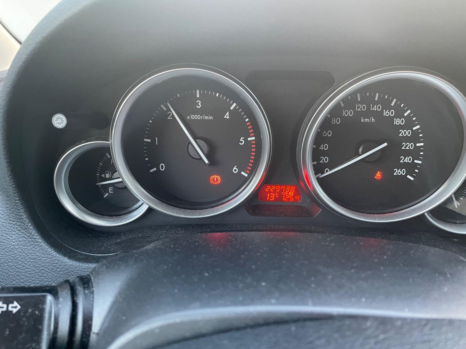 Mazda 6 2009 — engine 140 HP (103kW)