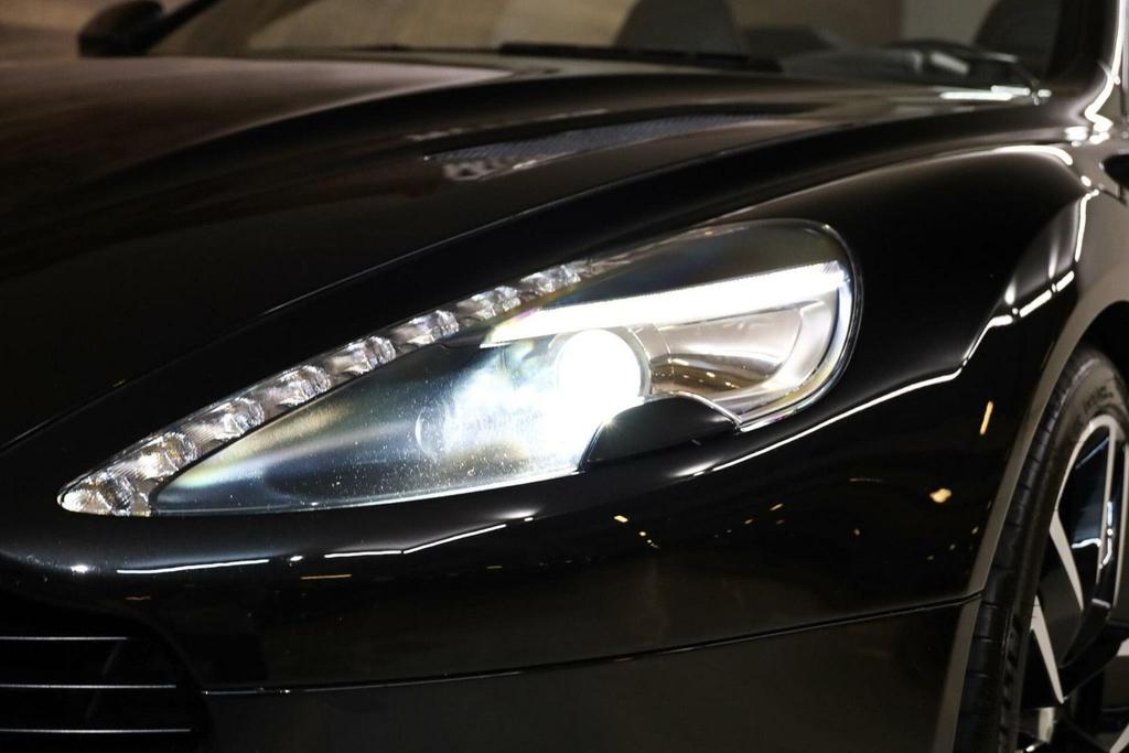 Aston Martin Vanquish