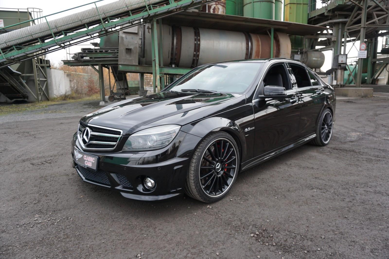 Mercedes-Benz C 63 AMG Limousine Performance Paket - TOP