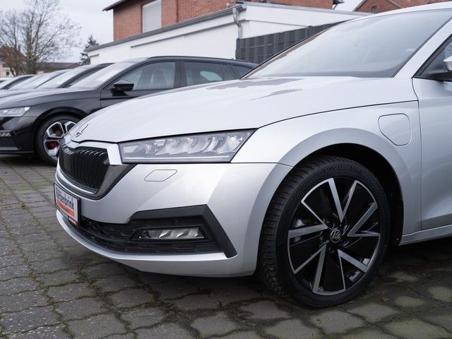 Octavia Combi 1.4 TSI iV Clever DSG DCC+NAVI+RFK