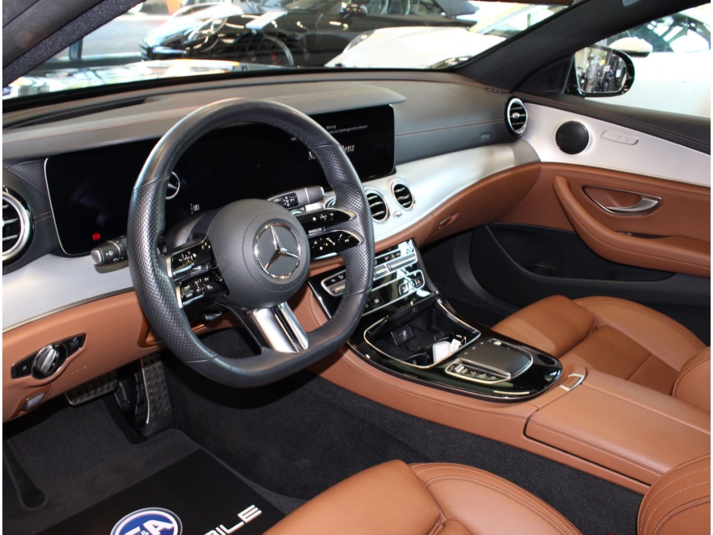 Fahrzeugabbildung Mercedes-Benz E 400 d 4Matic AMG Line 4Matic Facelift 1.Hand