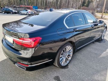 BMW 730 - 5