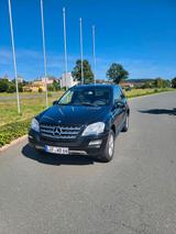 Mercedes-Benz Mercedes ML 300 - gebrauchte Mercedes-Benz ML 300 aus dem Jahr 2010