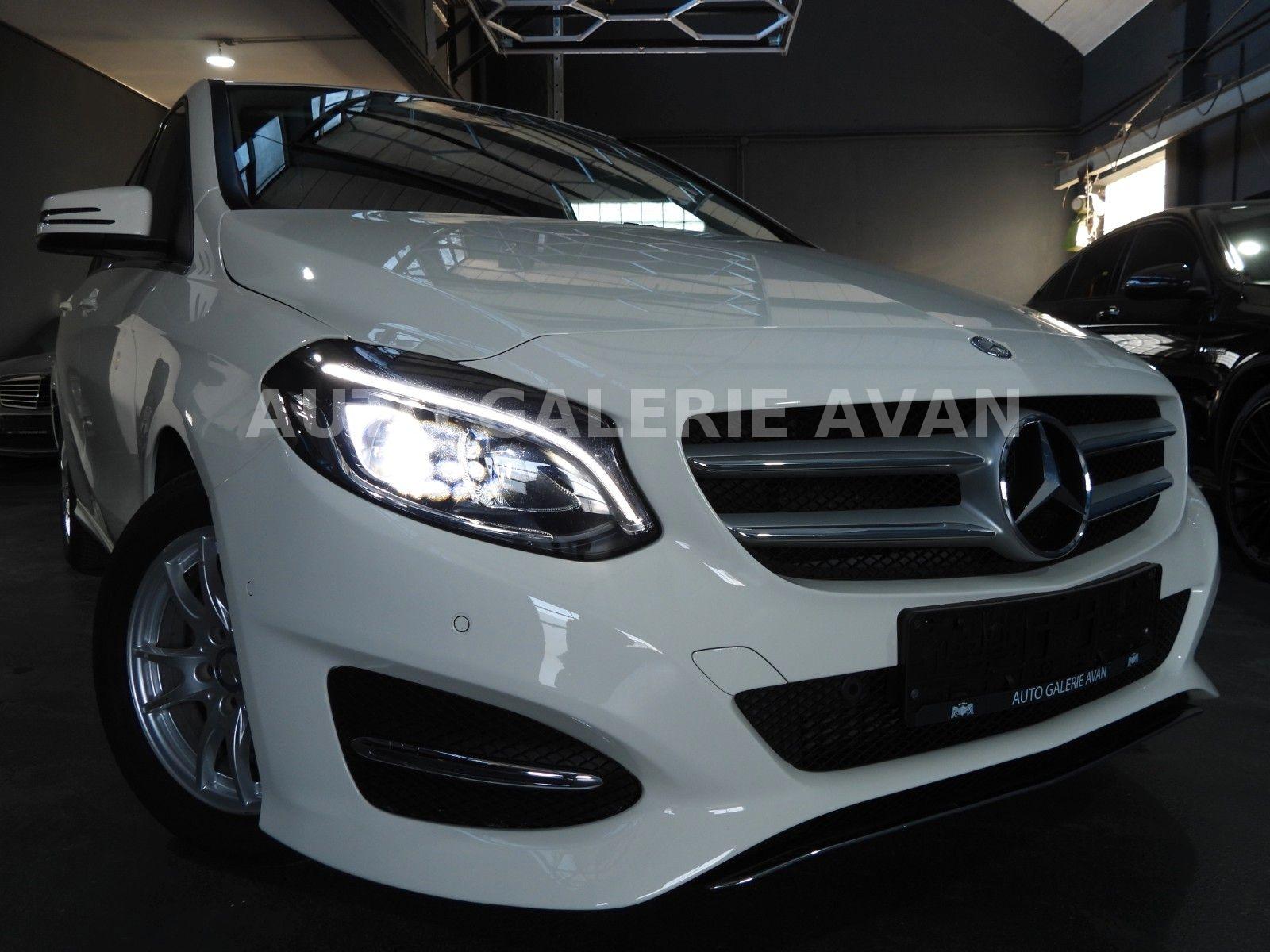 Mercedes-Benz B 180