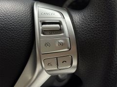 NISSAN Navara Double Cab 4x4 Sperre LED Temp 1. Hand