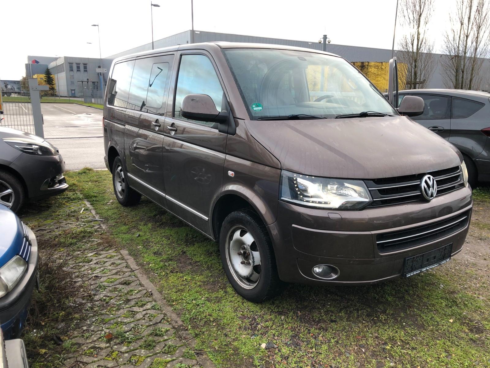 Volkswagen T5 Transporter Bus Multivan Highline 4Motion