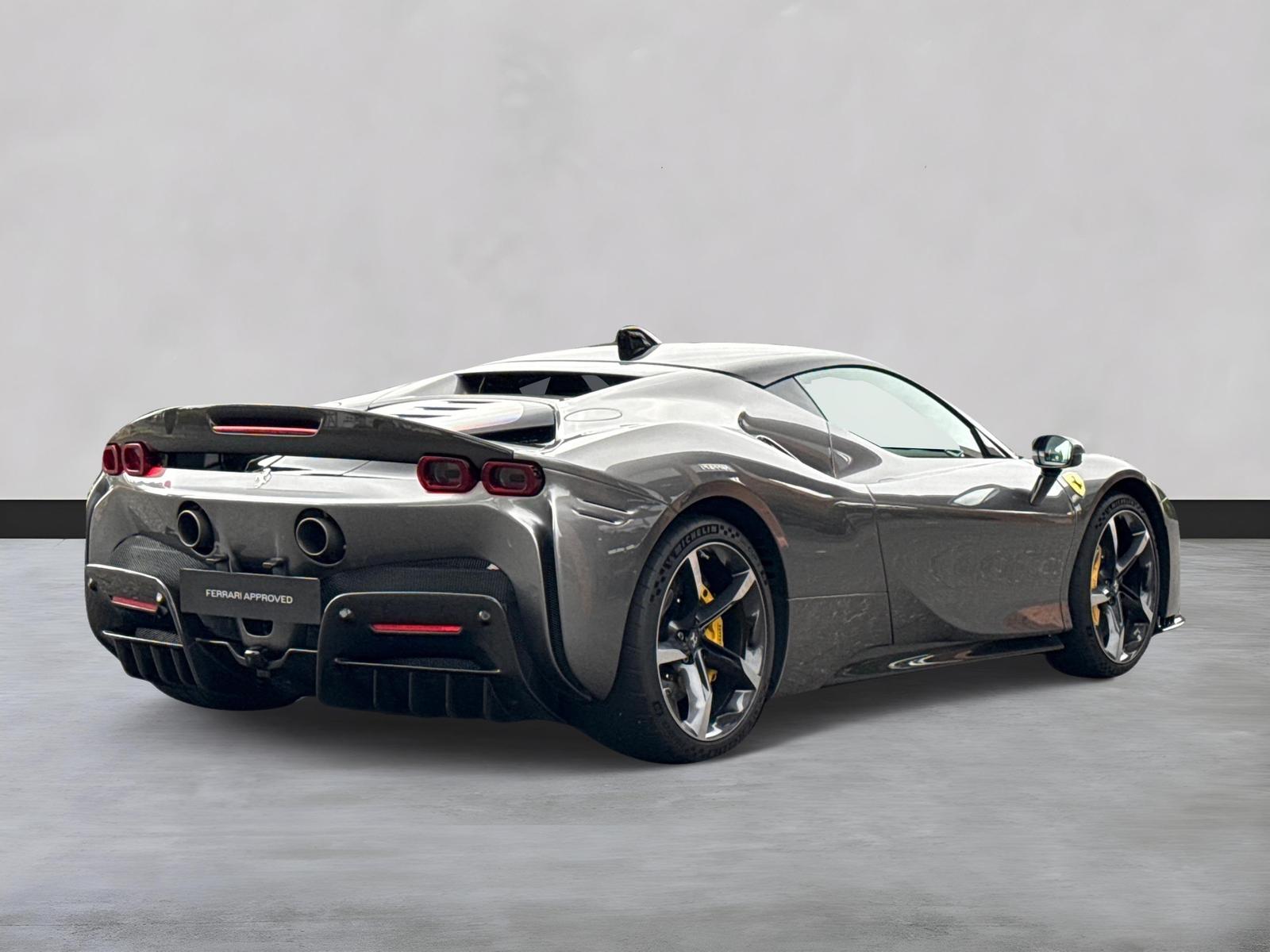 Ferrari SF90 Stradale *Assetto Fiorano*CarPlay*Kamera*